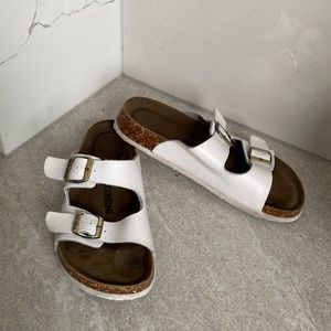 SoftMoc sandals